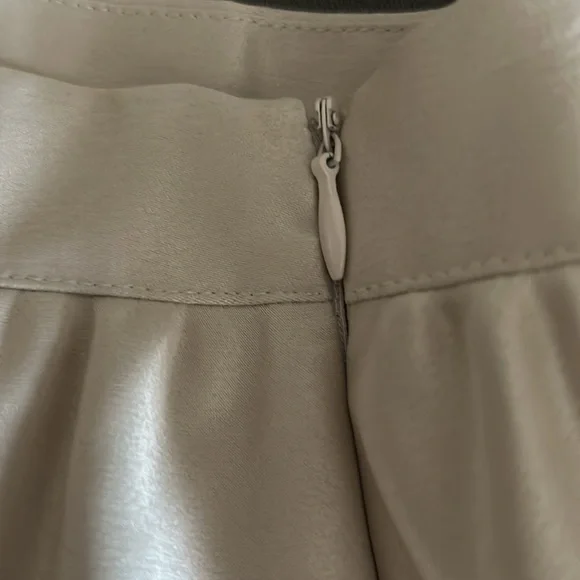 The Keaton Satin Skirt - Picture 6 of 8